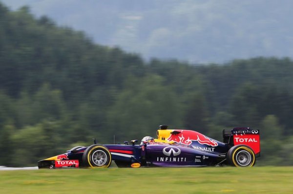 Vettel Red Bull Spielberg Freitag