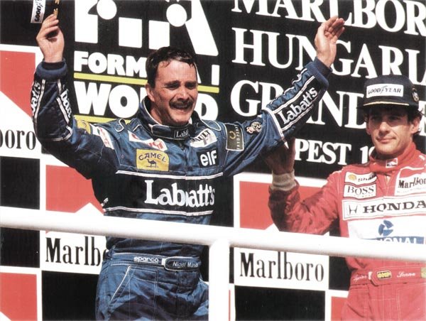 Nigelnek a 3. hely is elég lett volna a vb-címhez a Hungaroringen, de kockáztatott. Sennát így sem tudta megfogni.