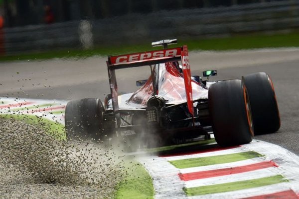 Danyiil Kvjat hiába adott bele mindent és futotta meg a 12. időt, motorcseréje miatt a sor végéről indulhat