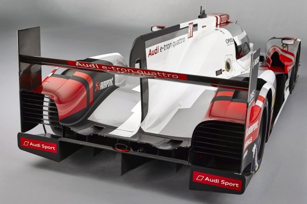 Az Audi R18 e-tron quattro 2012 óta veretlen Le Mans-ban. Idén már 4 megajoule-nyi energiát termel a Williams-lendkerékkel operáló, fejlett hibridrendszer