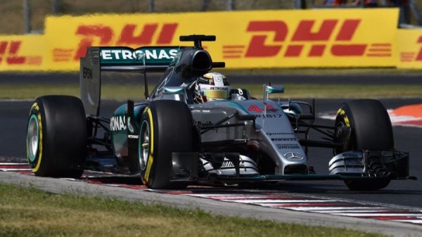 Hamilton Mercedes Hungarian GP practice_3328943