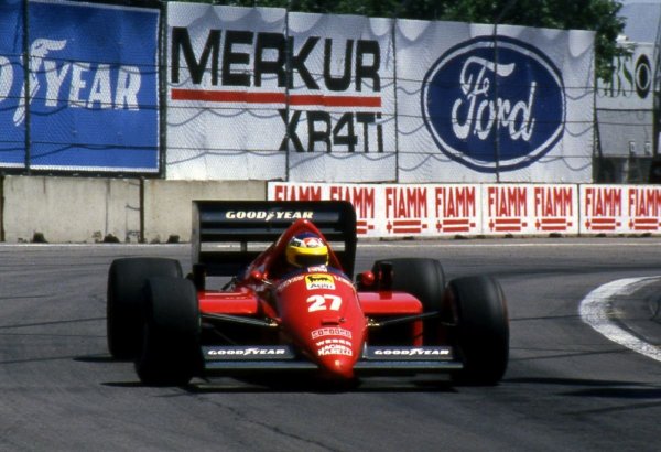 Alboreto öt éven át viselhette a büszke 27-es rajtszámot. Az 1986-os Detroiti GP-n (a képen) szerencsével jött be negyediknek