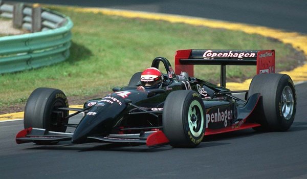 Cheever az A.J. Foyttal közösen indított, 14-es számú autóval szerzett hírnevet az IndyCar-sorozatban