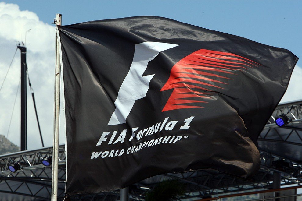 flag-f1-bandiera-formula-1-990x660